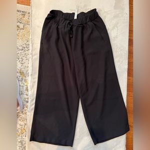 Lululemon wide leg athletic pants black size 10